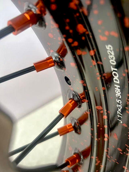 Llantas Supermotard con pintura Salpicada