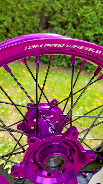 Llantas Supermotard bicolor morada/negro + accesorios