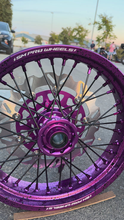 Llantas Supermotard con pintura Salpicada